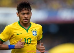 看球通-世俱杯进球最多的球员统计榜单及历史对比